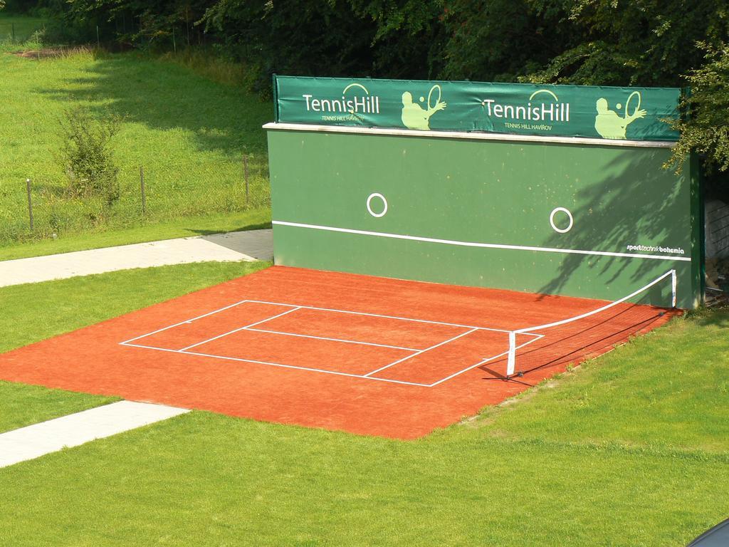 Tennishill Havířov Eksteriør billede